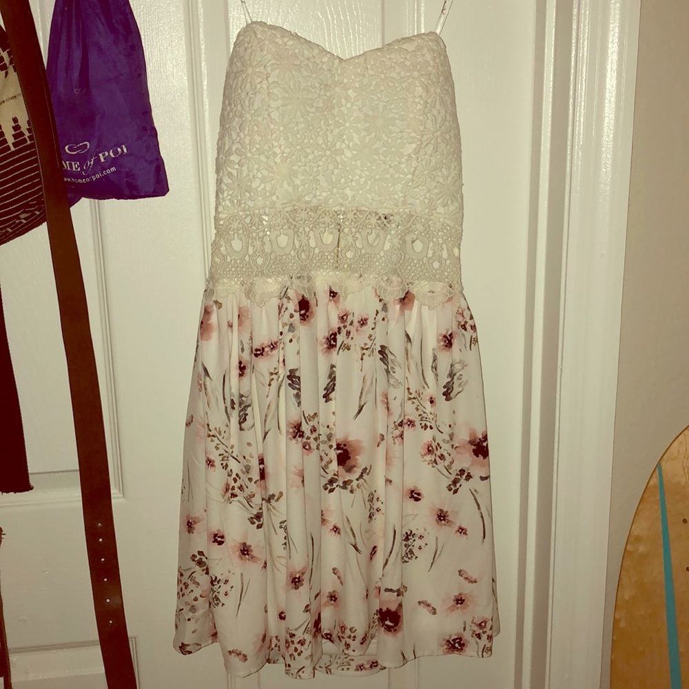 Strapless dress